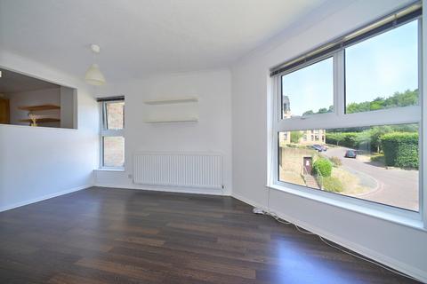 44 Chapel Fields, Godalming, GU7 2BX