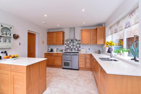 Haytor Catteshall Lane, Godalming, GU7 1LW