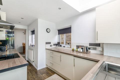 80 Kings Road, Godalming, GU7 3ES