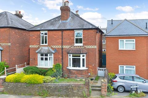 2 Hare Lane, Godalming, GU7 3EE