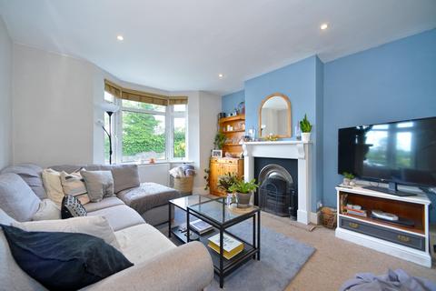 2 Hare Lane, Godalming, GU7 3EE