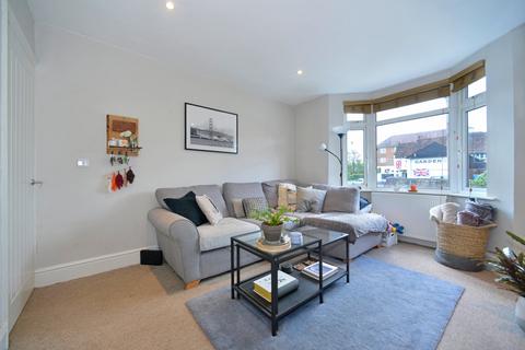 2 Hare Lane, Godalming, GU7 3EE