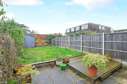 12 Hare Lane, Godalming, GU7 3EE