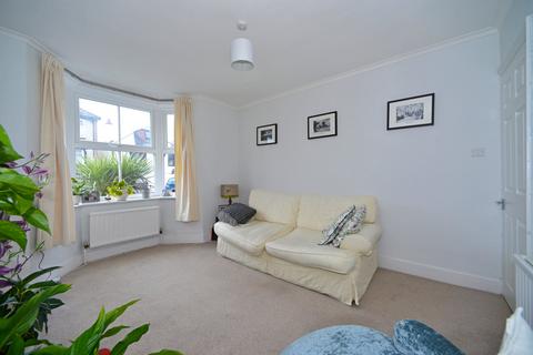 12 Hare Lane, Godalming, GU7 3EE