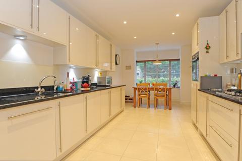 14, Anvil Cottages Catteshall Lane, Godalming, GU7 1LF