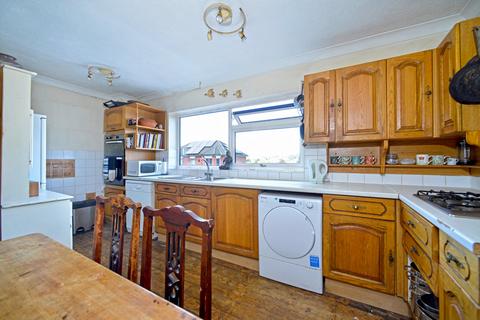 Gifford Croft Road, Godalming, GU7 1DB