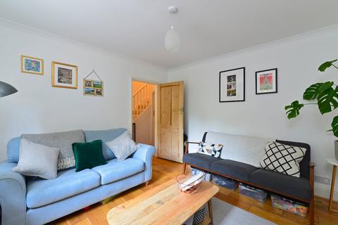 130 Brighton Road, Godalming, GU7 1PL