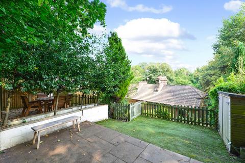 130 Brighton Road, Godalming, GU7 1PL
