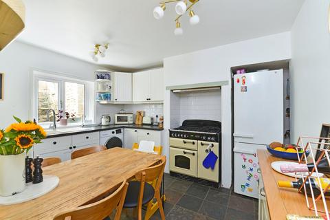 130 Brighton Road, Godalming, GU7 1PL
