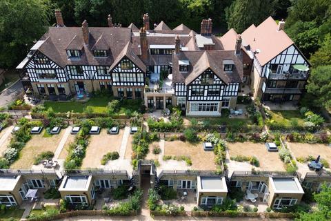 14, Hampton Manor Huxley Close, Godalming, GU7 2FF