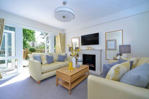 14, Hampton Manor Huxley Close, Godalming, GU7 2FF