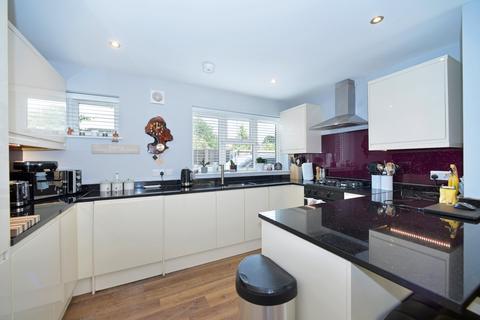 30 Cherry Tree Road, Milford, Godalming, GU8 5AX