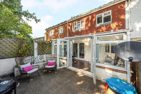 21 Copse Side, Godalming, GU7 3RU