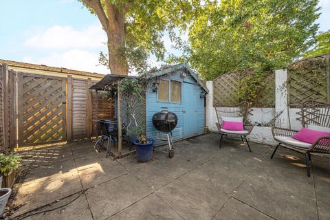 21 Copse Side, Godalming, GU7 3RU