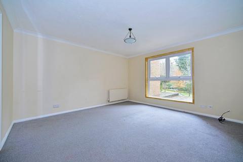 42 Chapel Fields, Godalming, GU7 2BX