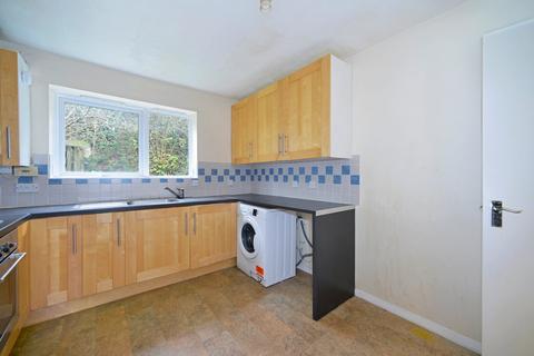 42 Chapel Fields, Godalming, GU7 2BX