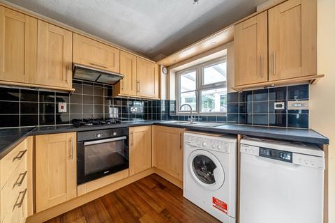 17 High Ridge, Godalming, GU7 1YE