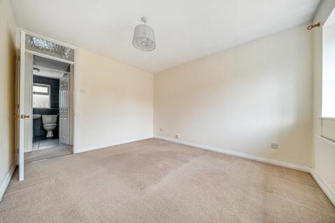 17 High Ridge, Godalming, GU7 1YE