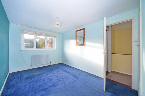 37 Busdens Way, Milford, Godalming, GU8 5JP