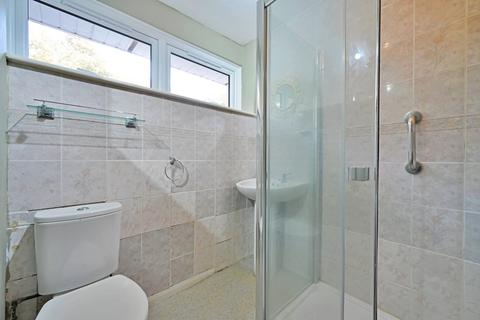 37 Busdens Way, Milford, Godalming, GU8 5JP