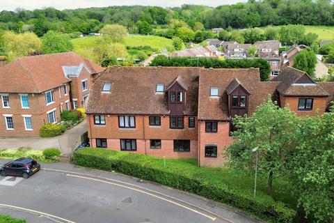 2 bedroom flat for sale, Wey Road, Surrey GU7