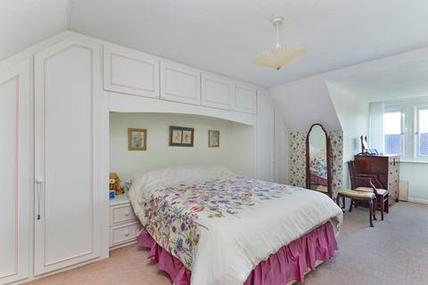 35 Wey Road, Godalming, GU7 1ND