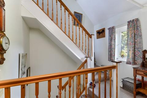 35 Wey Road, Godalming, GU7 1ND
