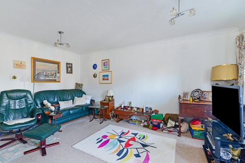35 Wey Road, Godalming, GU7 1ND