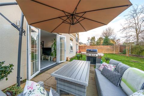 1 bedroom flat for sale, 44 London Road, Staines TW18