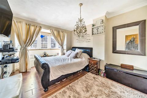 1 Stanhope Way, Stanwell, Staines-upon-thames, TW19 7PJ