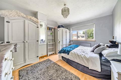 1 Stanhope Way, Stanwell, Staines-upon-thames, TW19 7PJ