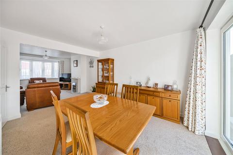 22 Stanhope Heath, Stanwell, Staines-upon-thames, TW19 7PH