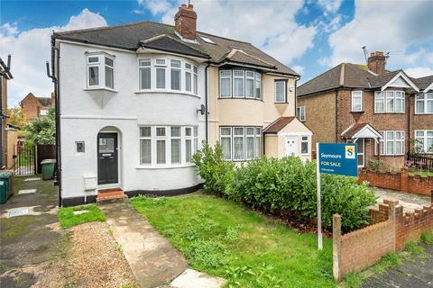 13 Gordon Close, Staines-upon-thames, TW18 1AP