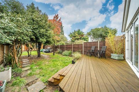 13 Gordon Close, Staines-upon-thames, TW18 1AP