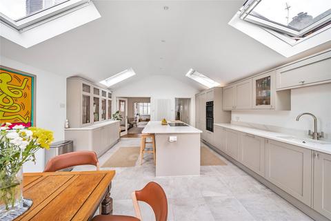 13 Gordon Close, Staines-upon-thames, TW18 1AP