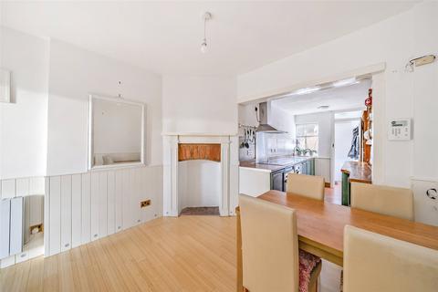 3 bedroom terraced house for sale, The Hythe, Surrey TW18