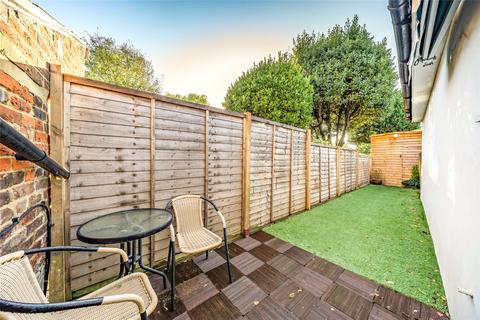 3 bedroom terraced house for sale, The Hythe, Surrey TW18