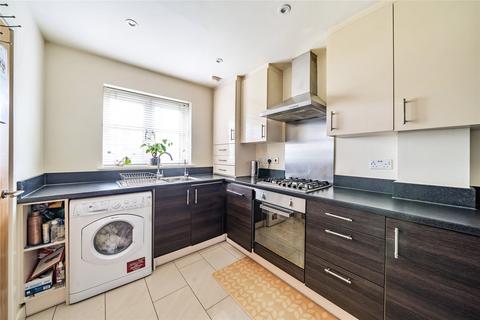 4 bedroom end of terrace house for sale, Edinburgh Drive, Staines TW18