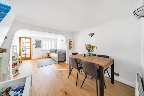 19 Staveley Road, Ashford, TW15 1TF