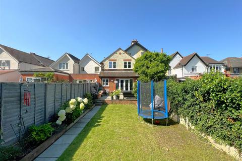 4 bedroom semi-detached house for sale, Vicarage Lane, Surrey TW18