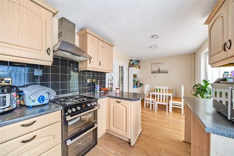 3 bedroom semi-detached house for sale - Stanwell, Surrey TW19