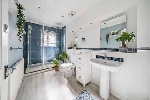 12 Hurstdene Avenue, Staines, TW18 1HZ