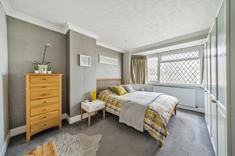 12 Hurstdene Avenue, Staines, TW18 1HZ