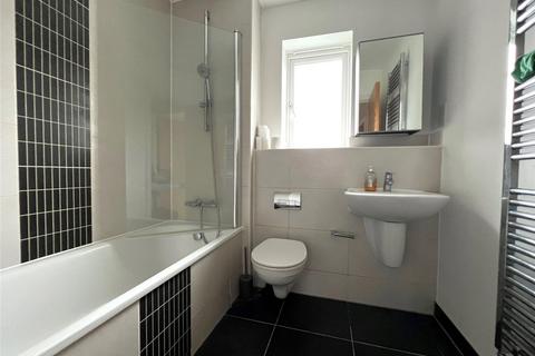 59 Holywell Way, Stanwell, Staines-upon-thames, TW19 7SG