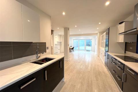 59 Holywell Way, Stanwell, Staines-upon-thames, TW19 7SG
