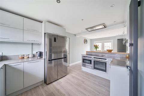 7 Grasmere Close, Egham, TW20 8JU
