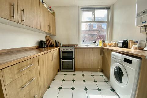 3 bedroom terraced house to rent, Monica Grove, Manchester, Greater Manchester, M19