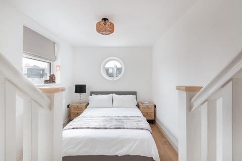 undefined, Longfield Street, Southfields, SW18
