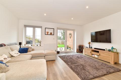 3 bedroom link detached house for sale, Tern Avenue, Horsham, West Sussex