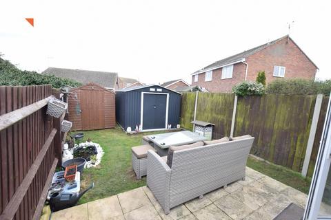 1 Caterham Close, Clacton-on-sea, CO16 8FL